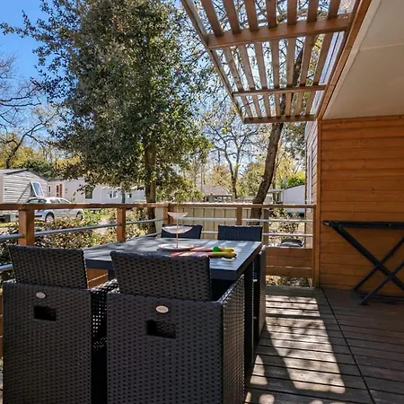 Mh Camping 4 Etoile Mer/foret